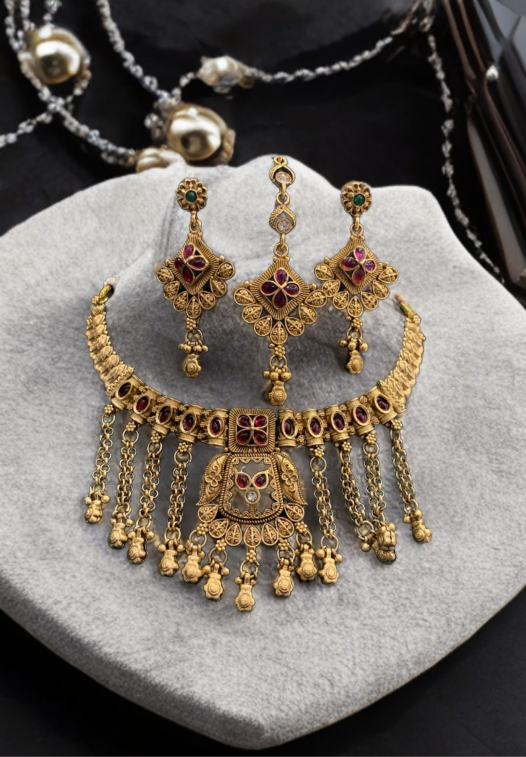 Royal Antique Gold-Plated Necklace & Earring Set with Kemp Stones – Bridal Jewellery Collection
